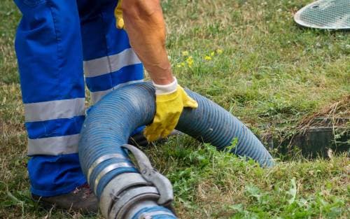 Septic tank cleaning and pumping – Canadian septic owners guideline 2024